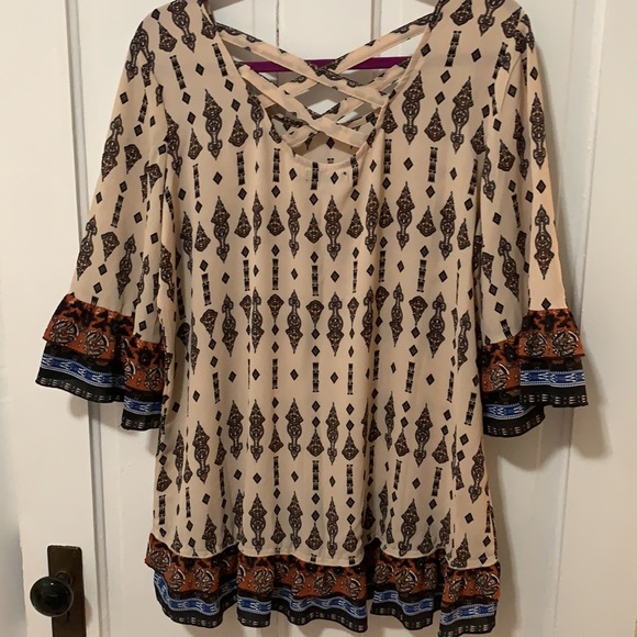 Signature Studio Boho Top Lattice Strappy Back - Picture 6 of 10